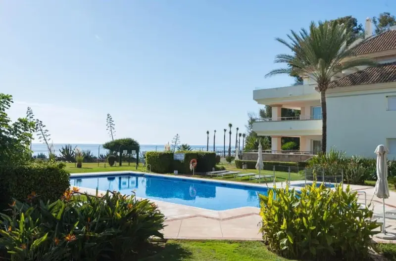 Apartamento en Guadalmansa Playa Estepona