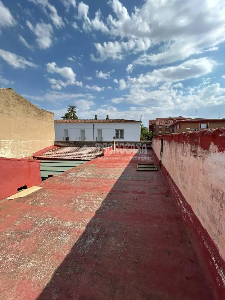 Chalet Pareado en Tomelloso 5 Dormitorios 188m2