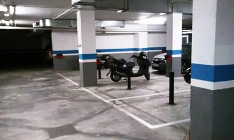 Garaje en venta en calle José Luis Pérez Pujadas Granada