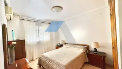 Alquiler Piso Estudiantes 3 Dormitorios 2 Baños Sur