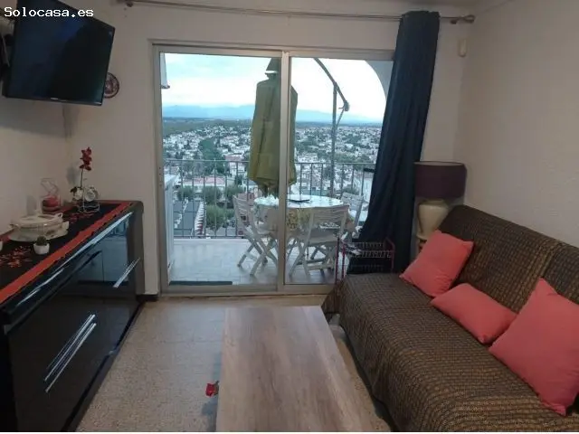 Apartamento en Empuriabrava con Vistas al Mar