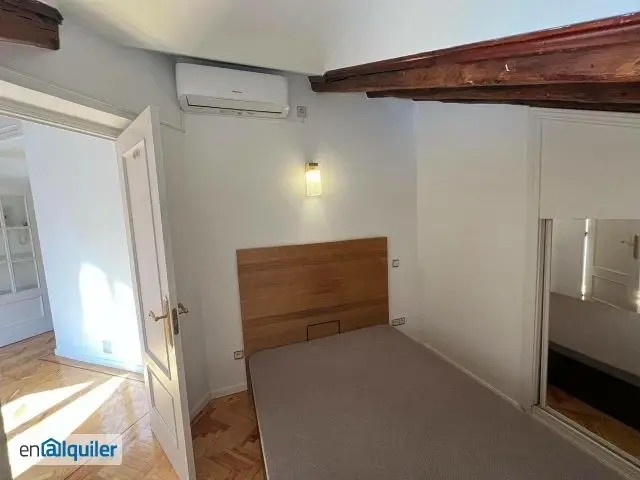 Piso en Alquiler Madrid 45m2 Amueblado Exterior Luminoso