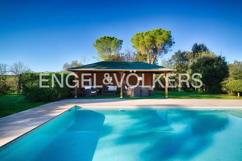 Finca Rustica en Venta Navata Girona
