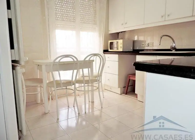 5 Cuarto Apartamento para alquiler a largo plazo
Almería, Almería