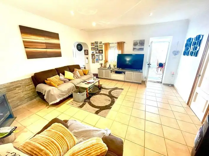 Villa en Venta Villena 4 Dormitorios Piscina