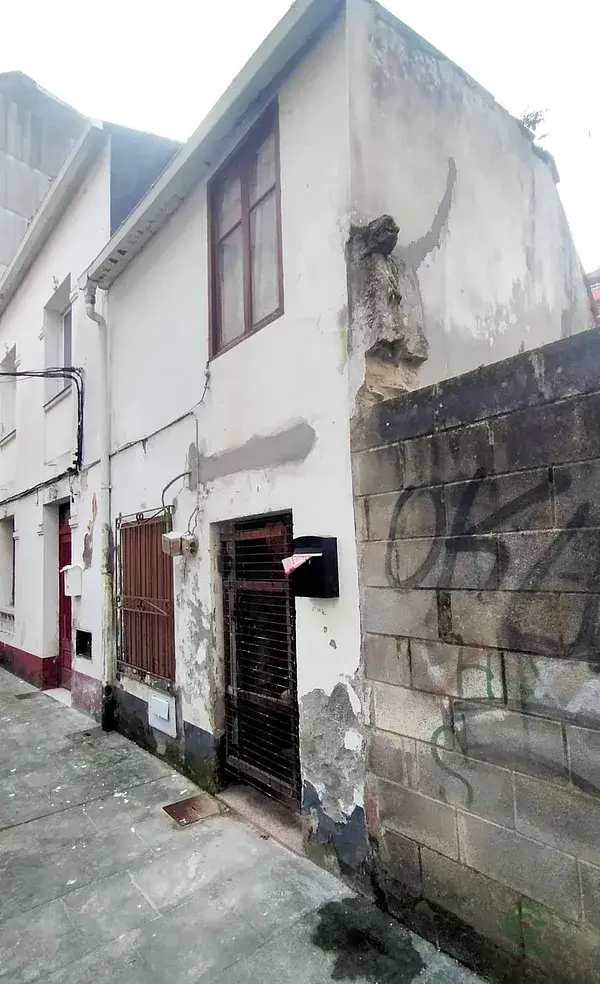 Casa adosada en Sada a reformar 60m2 3 dormitorios 2 banos
