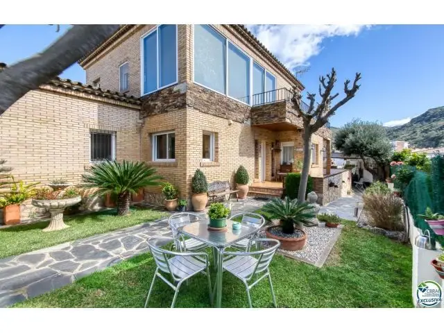 Chalet en Venta en Roses Girona Mas Oliva
