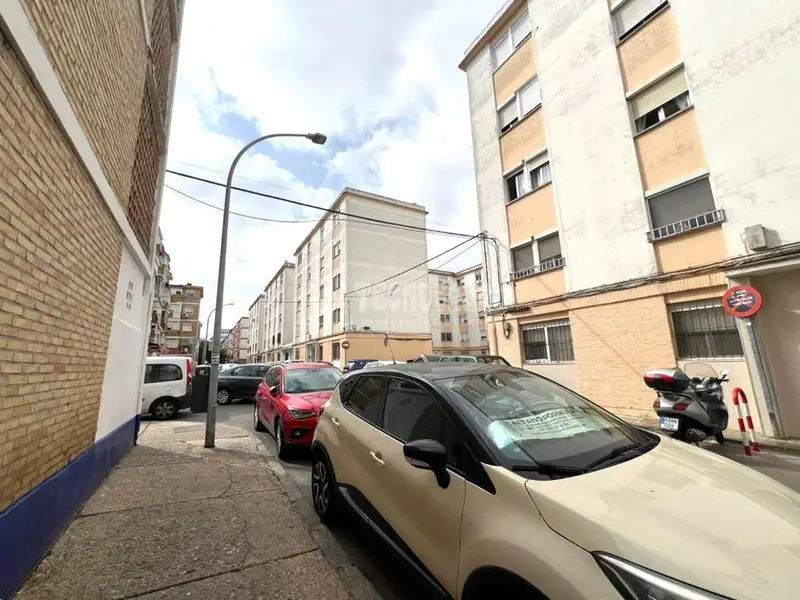 Piso en venta en Jerez: 3 dormitorios, terraza, ideal familias e inversores