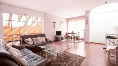 Chalet en Venta Llinars del Valles 6 Dormitorios Piscina