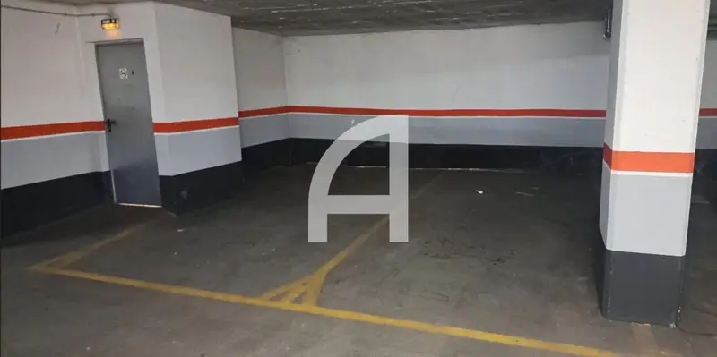 Garaje en Venta Terrassa Centro Plaza Nova
