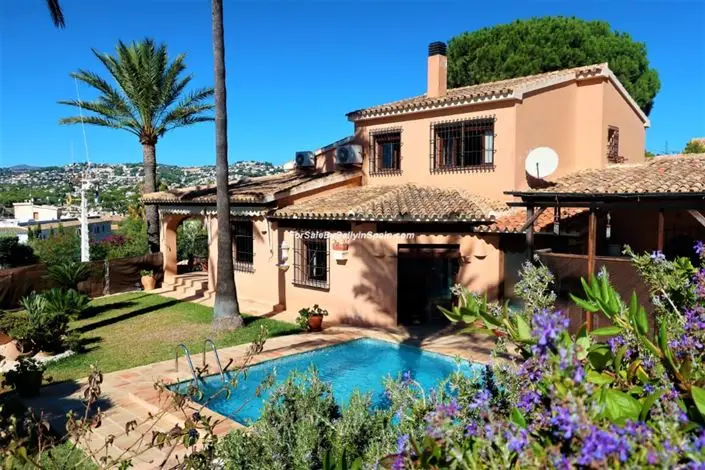 Villa 5 Dormitorios Moraira Venta Finca Unica Piscina Vistas Mar