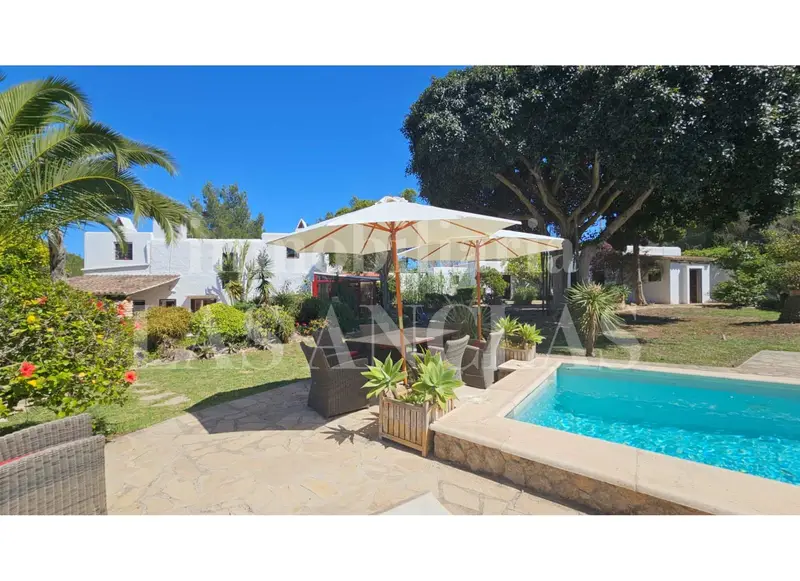 Finca con Casa de Invitados en Ibiza cerca de Jesus y Santa Eulalia