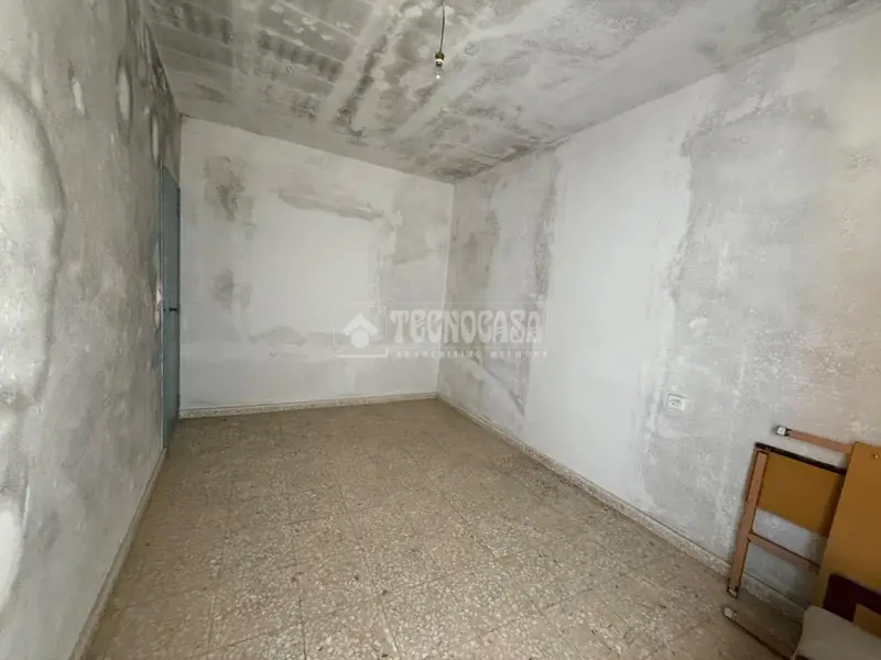 Casa en Venta Navalcan 170m2 3 Plantas Patio Privado