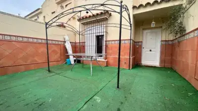Adosado en Venta Jerez Pozoalbero 4 Dormitorios Amueblado