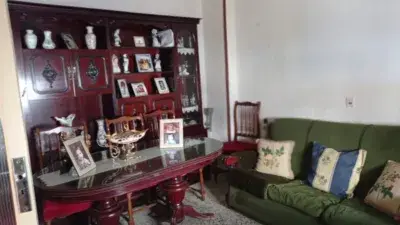 Casa Pareada en Venta en Úbeda para Reformar