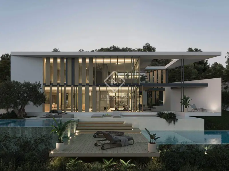 Chalet de Lujo en Venta en Barcelona con Vistas al Mar
