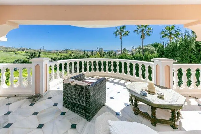Villa de Lujo en Mijas 4 Dormitorios Piscina y Garaje