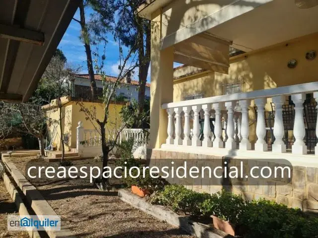 Casa Chalet Independiente en La Canada Paterna 140m2