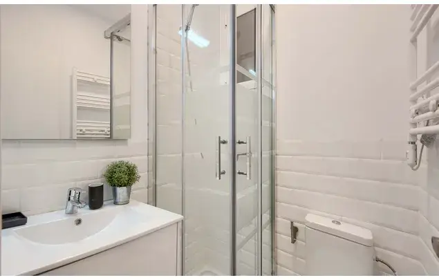 Habitaci
ón 69m
² Barcelona Alquiler 3-18 Meses Dep
ósito 900
€