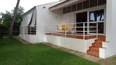 Chalet con encanto en Islantilla cerca de la playa