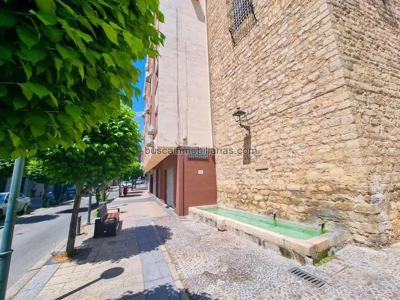 Apartamento en venta en Jaen zona San Ildefonso