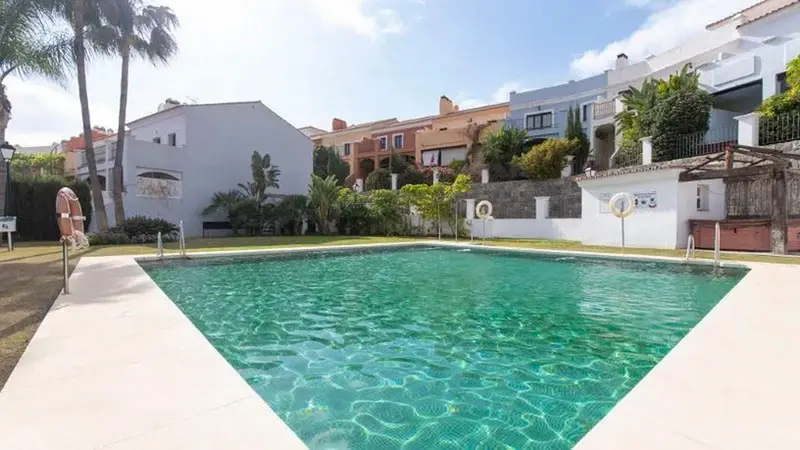 Adosado 3 Dormitorios Atalaya Isdabe Lujo Piscina Garaje