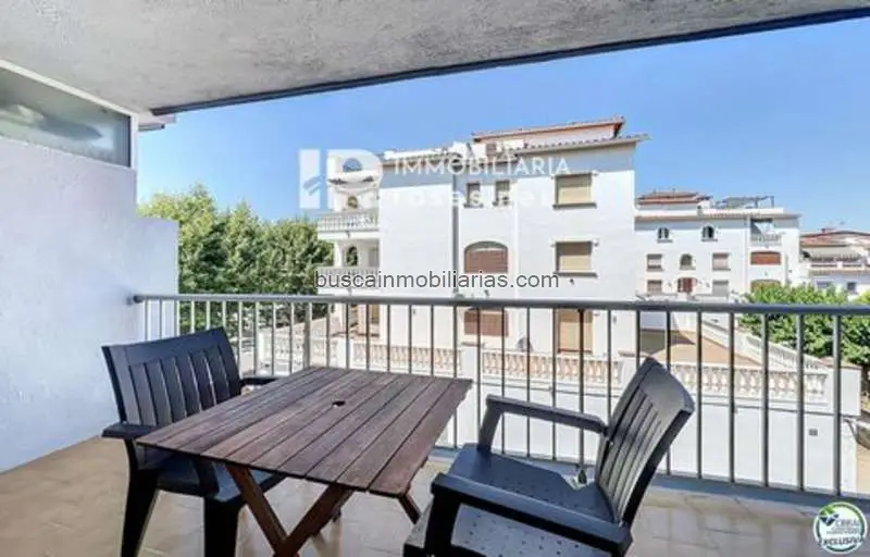 Apartamento en venta en Roses