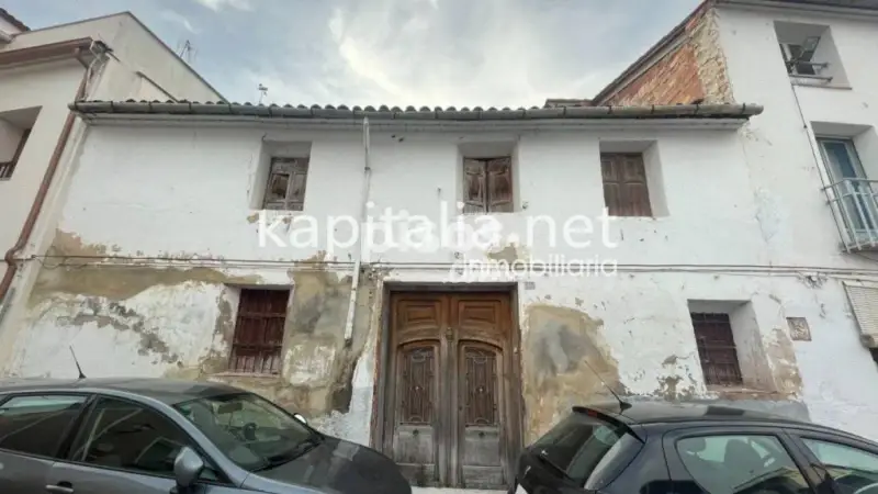 Casa en venta para reformar en Albaida 402m2