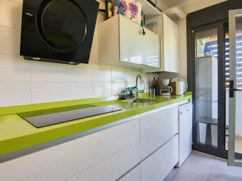 Piso en Venta en Renedo Santander VPO 3 Dormitorios 2 Baños