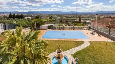 Casa en venta en Calle Media Luna