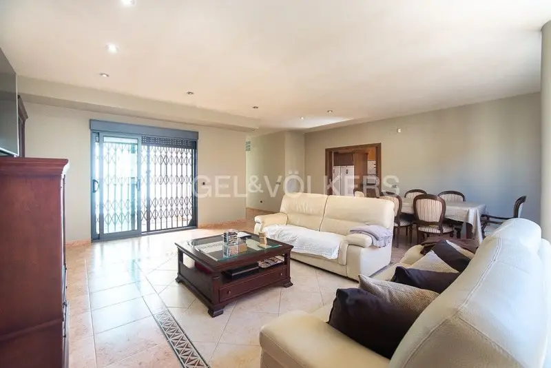 Chalet en venta Almassora 5 habitaciones 394m2 terraza 70m2