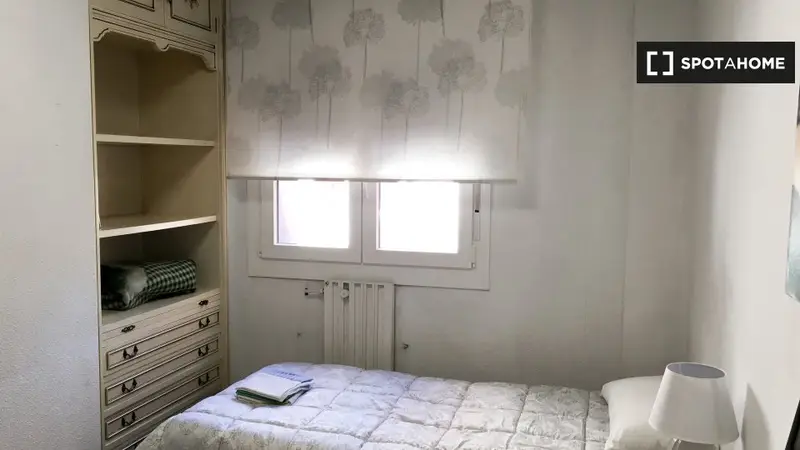 Habitacion piso compartido Pamplona