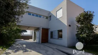 Chalet en venta en Premià de Dalt 3 habitaciones 3 baños