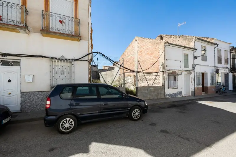 Solar en Venta Fuente Vaqueros Centro 121m2
