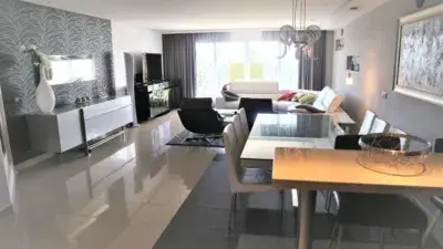Casa Pareada en Alquiler Nueva Milla de Oro 3 Dormitorios