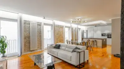 Piso en Alquiler Casco Antiguo 121m2 2 habitaciones