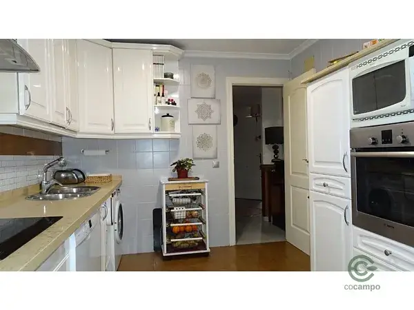 Casa en Sevilla Este 5 dormitorios con piscina y garaje