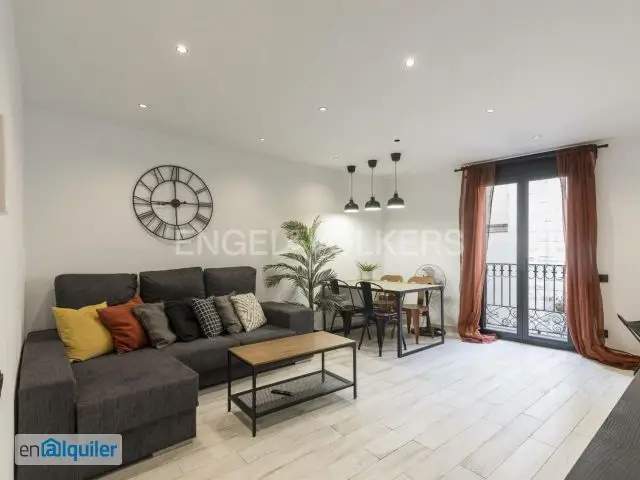 Alquiler Piso Amueblado Ciutat Vella 98m² 2 Dormitorios 2 Baños