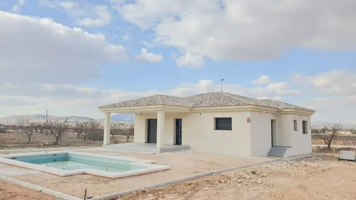 Villa 3 Dormitorios Pinoso - Nueva Construccion - Piscina - Personalizable