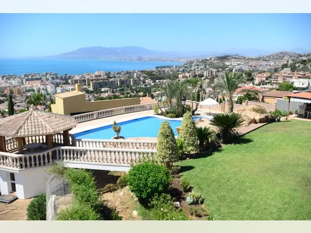 Villa de Lujo 6 Dormitorios Malaga Este