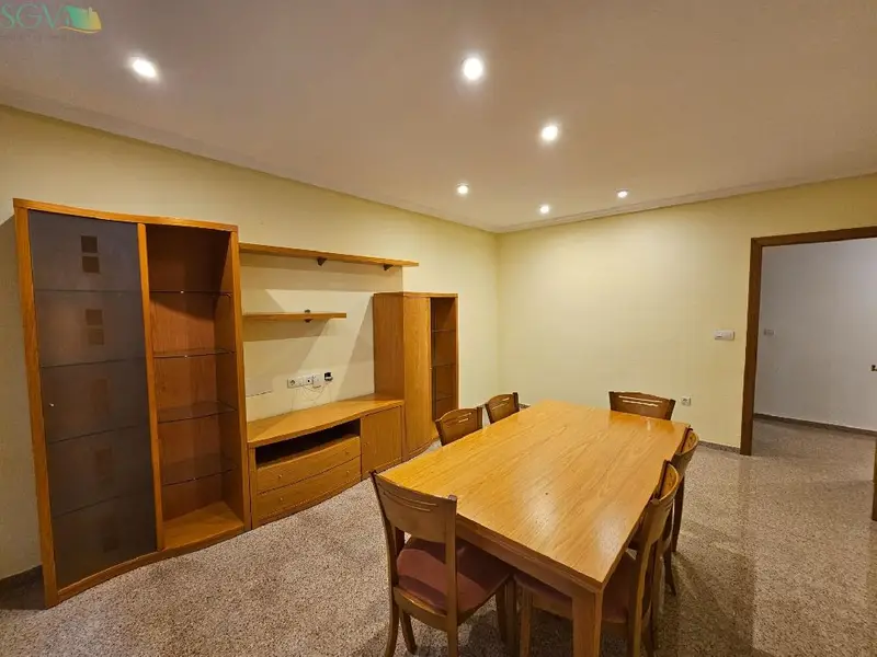 Venta Piso con Patio Centro Novelda 3 Dormitorios 2 Baños