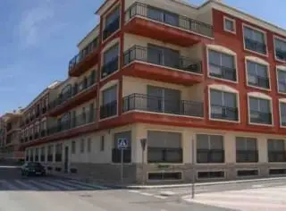 Garaje en venta en El Pinós Alicante 31m2 con ascensor