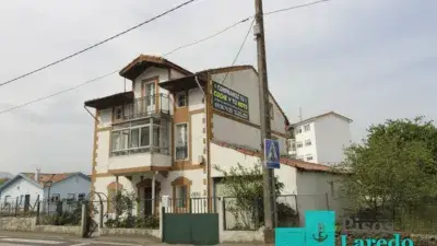 Chalet en venta en Calle Quinta