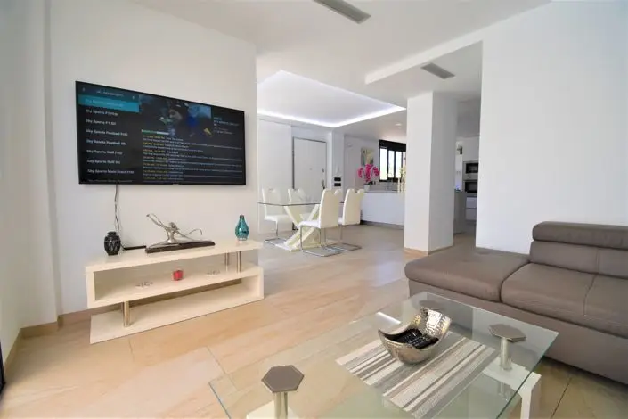 Villa 3 Dormitorios en Venta Villamartin