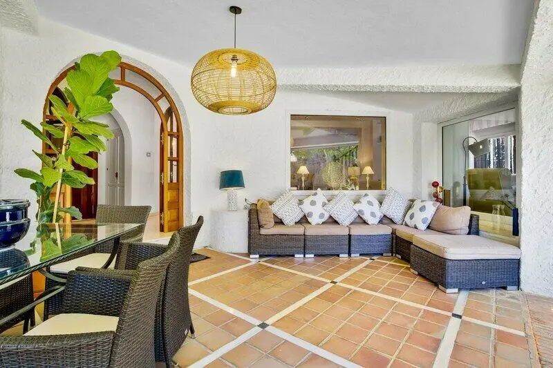 Villa 4 Dormitorios Piscina Cerca Playa Torremolinos