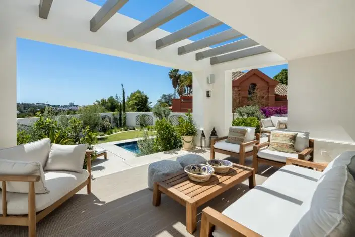 Villa de Lujo en Venta La Quinta 6 Dormitorios Piscina Privada