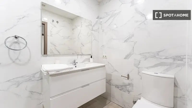Apartamento 18 dormitorios 17 baños Madrid