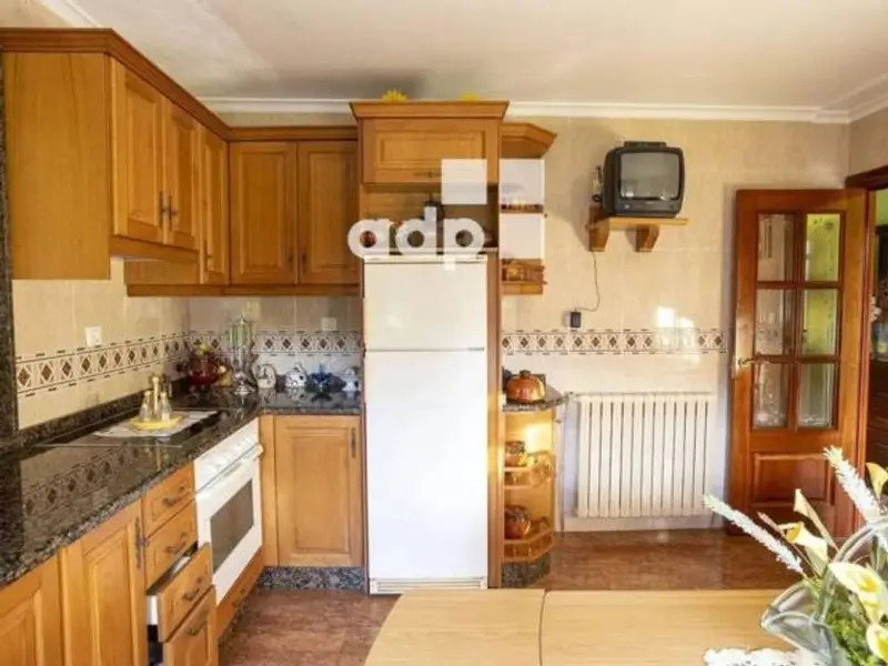Chalet en Asturias con finca de 9000m2 cerca de la playa