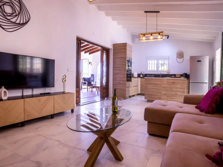 Casa-Villa de 3 Dormitorios alquiler Pegó, España