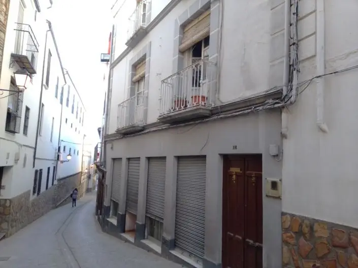 Casa Adosada 3 Dormitorios Martos Inversión Gran Oportunidad